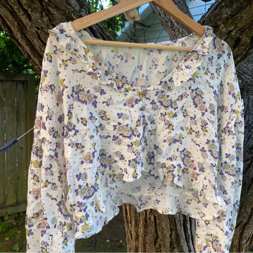 Free People Secret Garden Floral Ruffle Cropped Top Long Sleeve Blouse Lavender - Picture 10 of 13